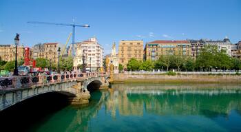 Puente de María Cristina das einen Brücke, Stadt und Fluss oder Bach